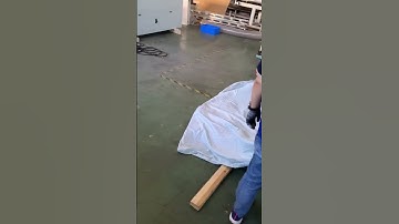 quilt wadding filling machine, cut wadding to pcs and push wadding in to comforter shell. richpeace