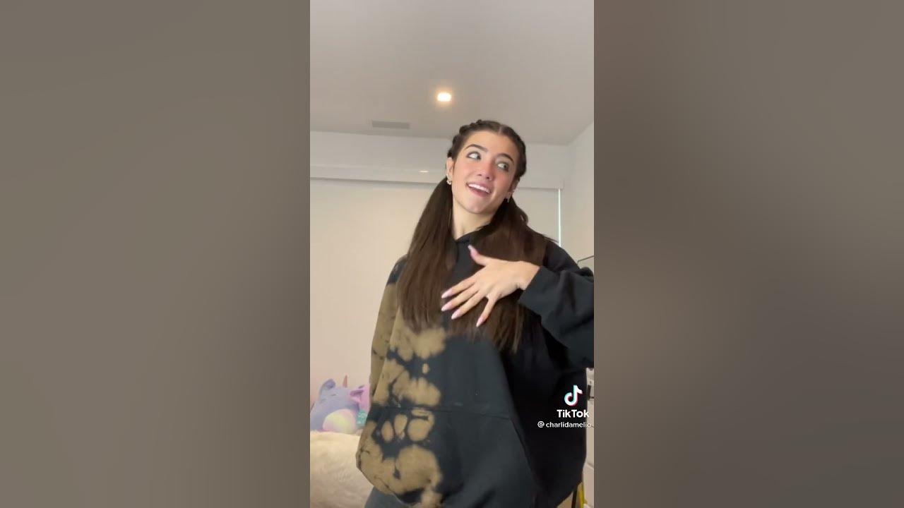 Charli D’amelio Needed Me Tiktok Dance Trend! 🤩 #shorts