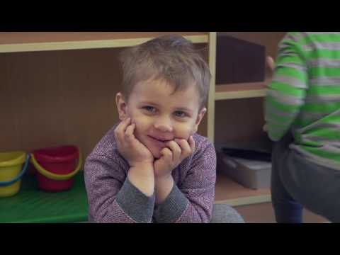 Video: Kā mazi bērni veido drošus pielikumus?