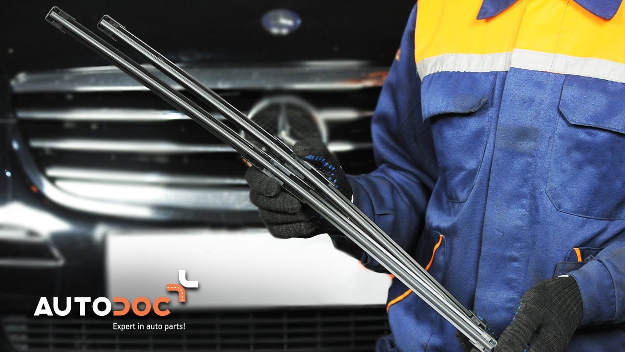 How to change front wipers blades MERCEDESBENZ C W204 TUTORIAL