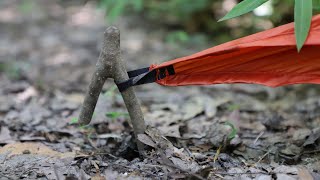 Why you should not use plastic tent pegs! Bushcraft Skills