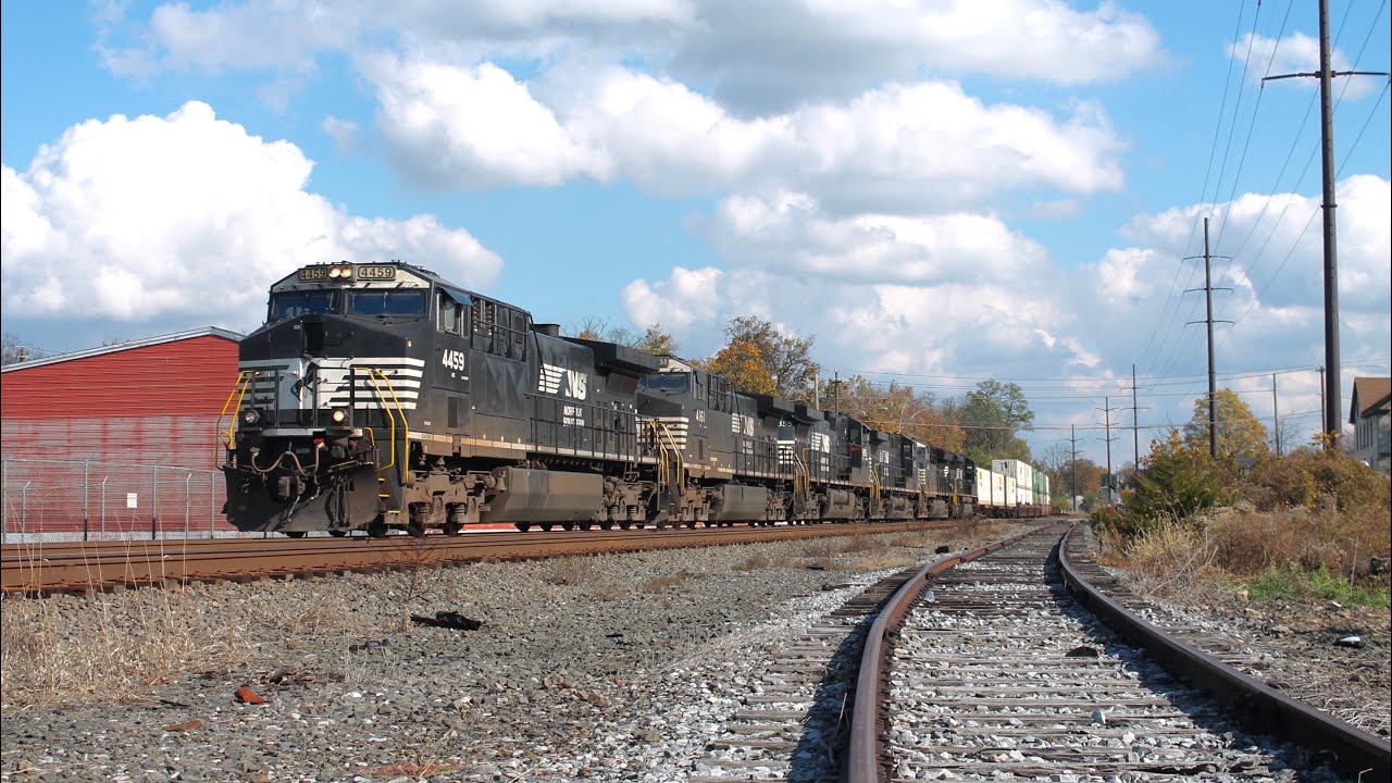 11/3/25 Short NS 29G w/ 6 Engines Harrisburg Line