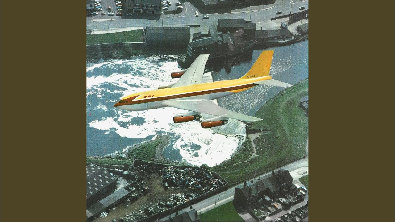 Смотреть «Tired» на YouTube Смотреть «Tired» на YouTube