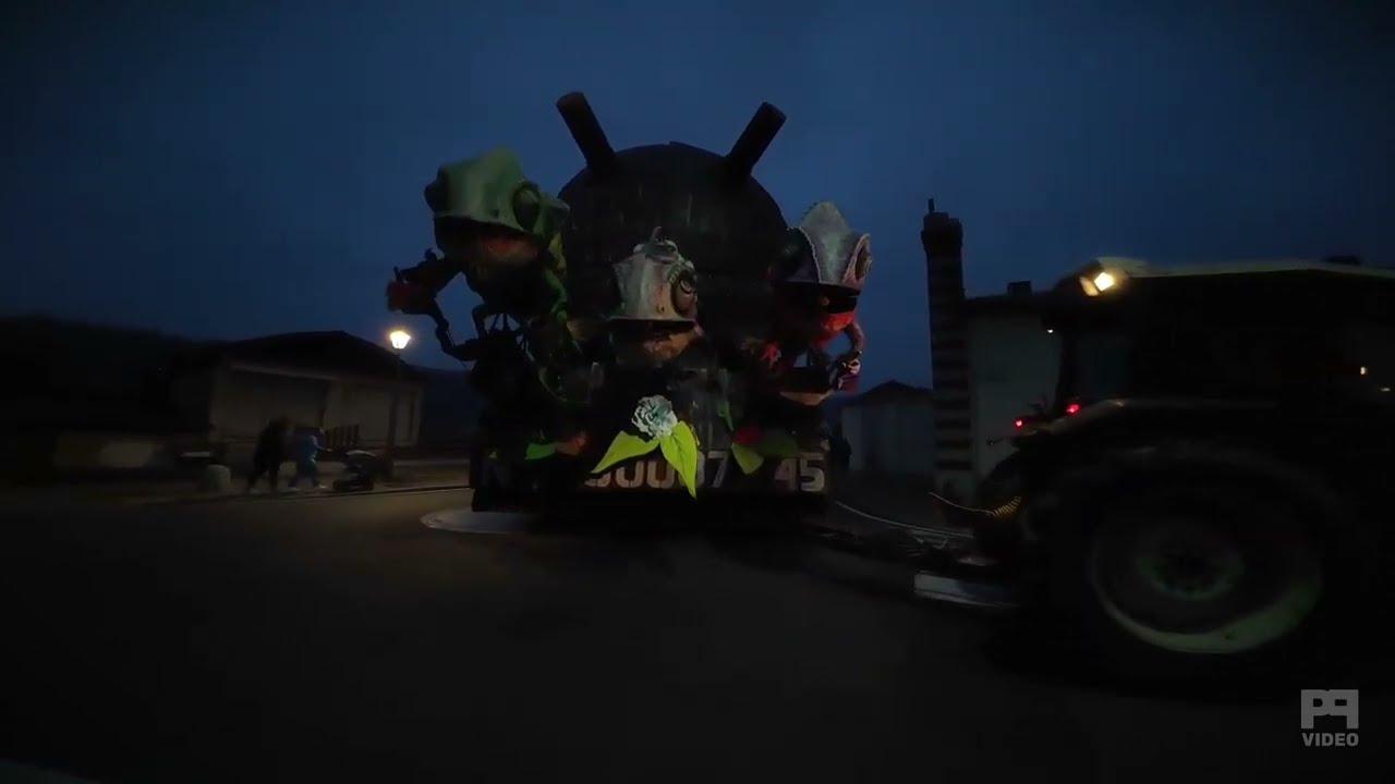 Carnevale di Borgosesia 2025 - Primo rientro dei carri [Plus Video]