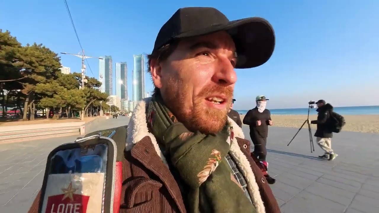 Haeundae Beach Walk 🇰🇷🌊🥖 | Journey to Standard Bread Bakery, Busan 