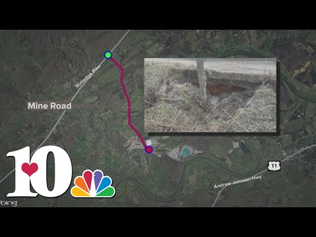 Sinkhole closes part of road near Mascot in Knox County - YouTube
