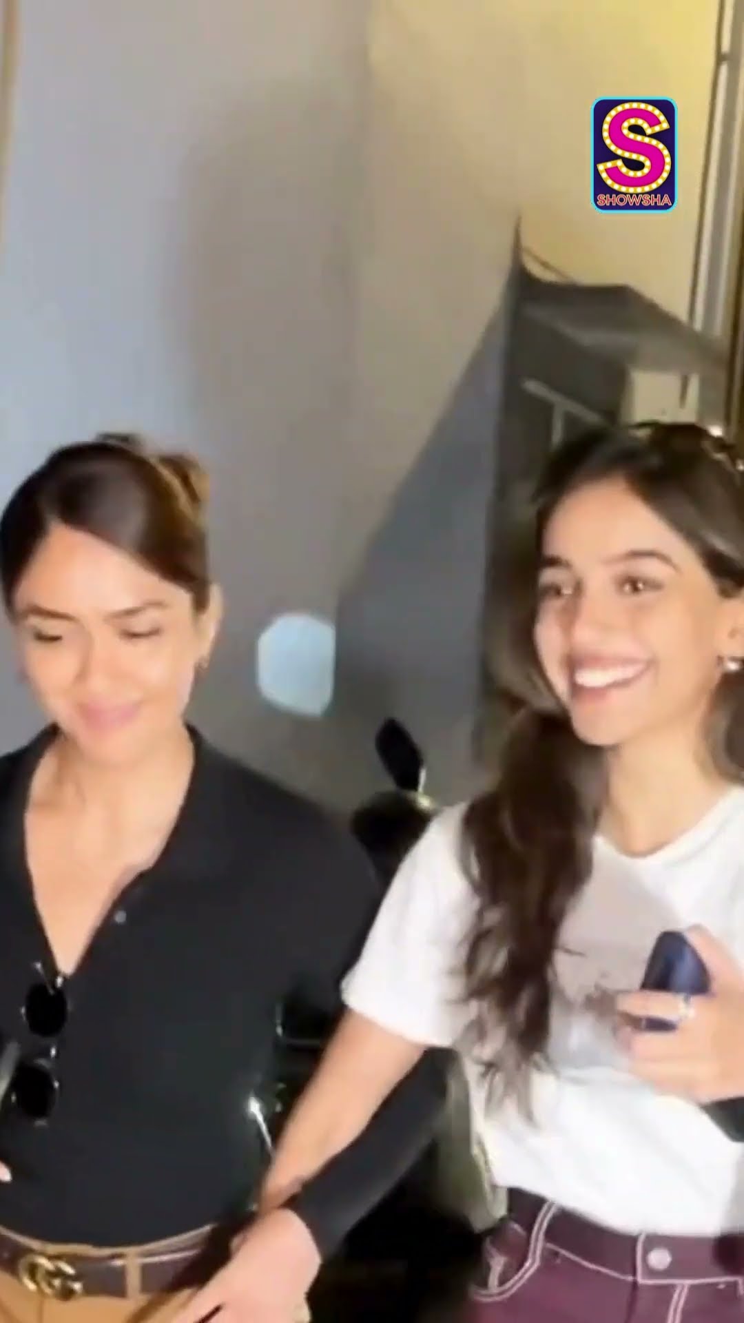 New Besties On B-Town: Mrunal Thakur \u0026 Banita Sandhu Papped Together | Bollywood | Fashion | N18S