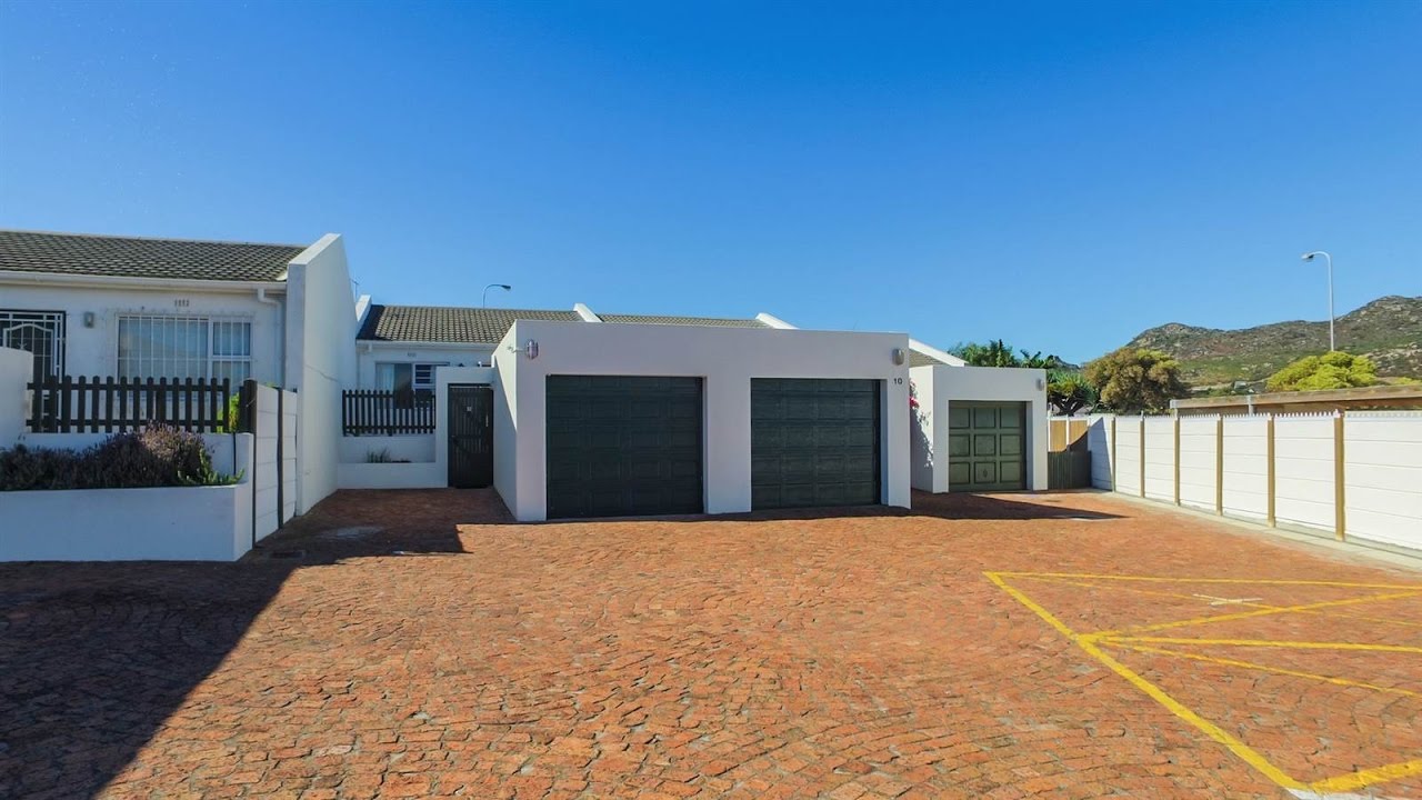 2 Bedroom House for sale in Western Cape Cape Town Peninsula False