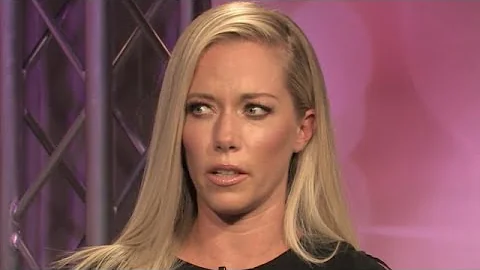 What Kendra Wilkinson Really Thinks of Farrah Abraham's Family