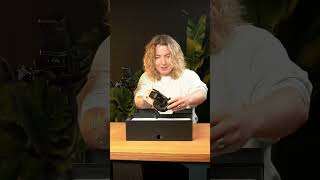 Unboxing time! ⏰ RAY is the first microphone with the sensor-based AURA Technology