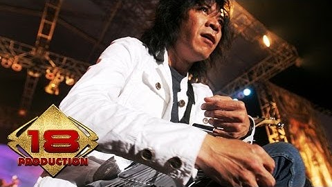 Slank - Ketinggalan Jaman  (Live Konser Kota Bumi Lampung 29 Juni 2006)