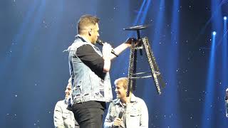 Westlife - Mark's special stool - o2 Arena, London 14.06.2019