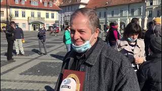 UPDATE: Protest la Sibiu - Sibienii se adună în Piața Mare - Au venit cu icoane în mâini 12 video
