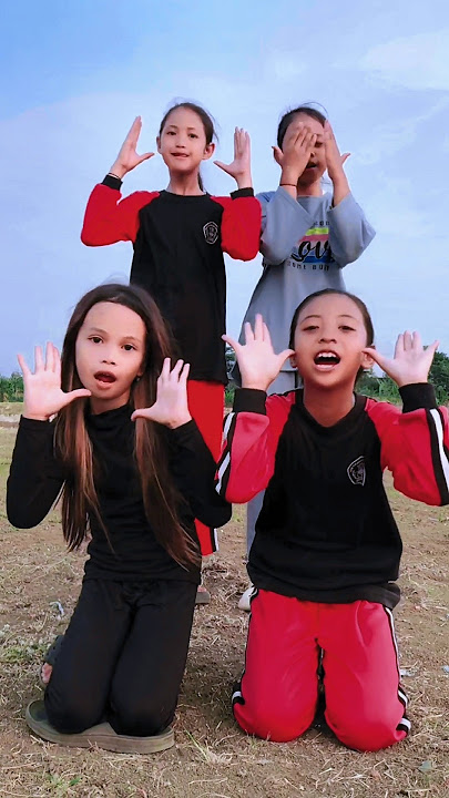 Elzio Liat Mamah Bbbaaaaaaaa🤗 #masukberanda #tiktok #dance #trending #viralvideo