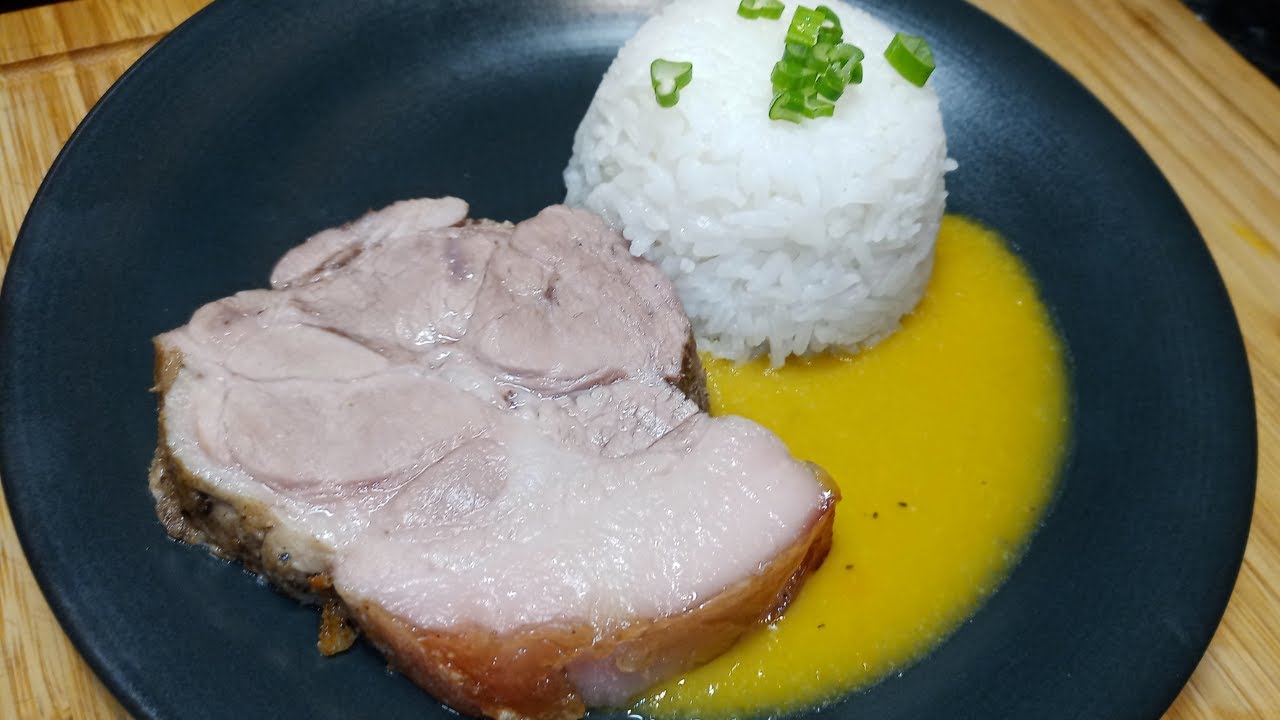 Köstliches Rezept für Schweinenackenbraten mit Gemüsesoße