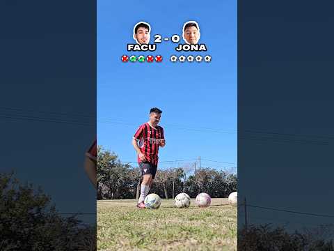 Retos de #Fútbol ⚽️ meter la pelota entre las piernas parecía fácil 😅 #Retos #Fútbol #FDROID #Fyp