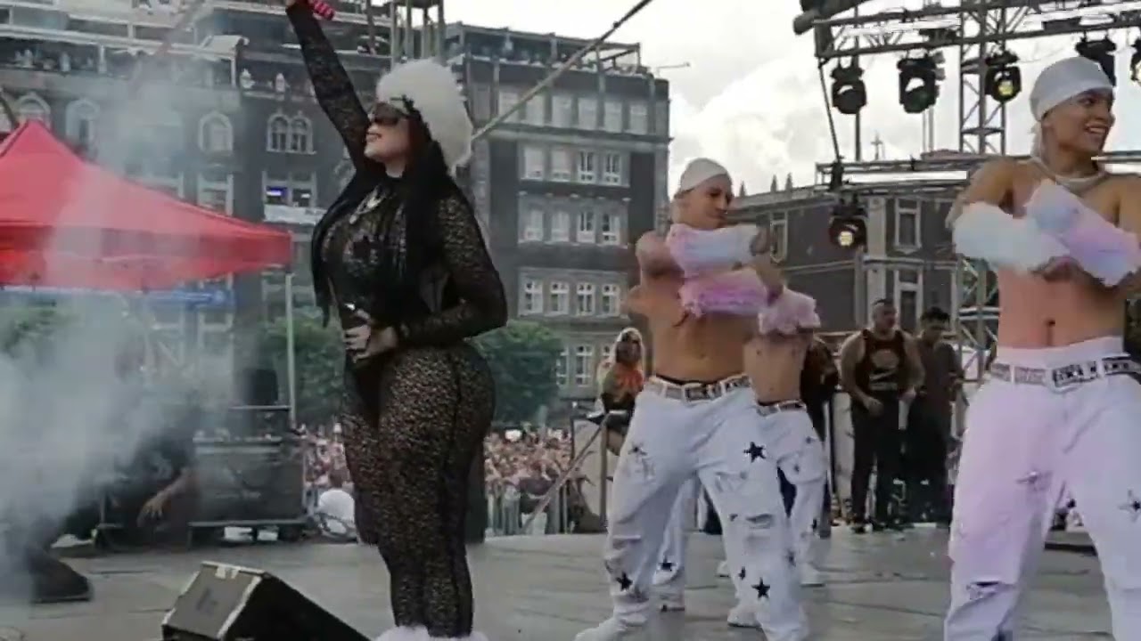 BELLAKATH -  Tuma / Mami Chakalosa / GATITA / Pushaina (Marcha del Orgullo - Zócalo CDMX)