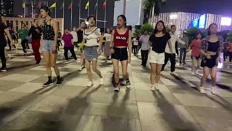 Chinese Public Square Dancing广场舞 #squaredancing #publicdancing #sexydancing - DayDayNews