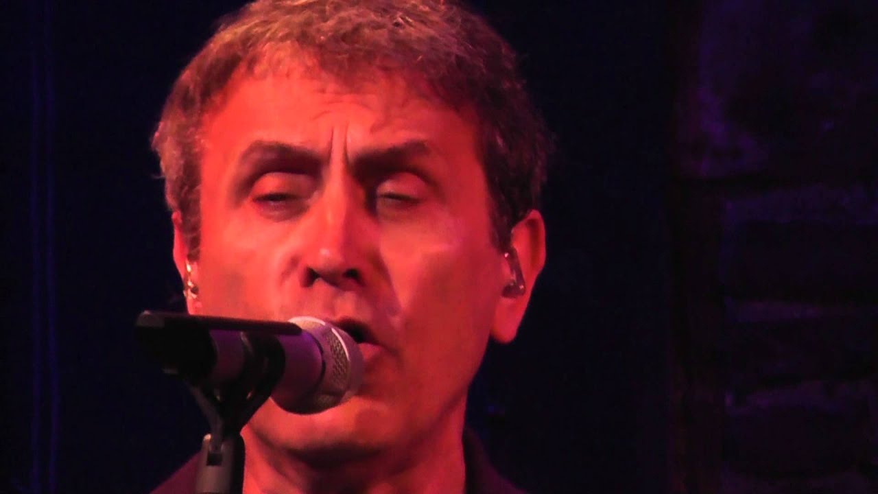 Τι το θέλεις (Κάνε μου παρέα απόψε) - Γιώργος Νταλάρας 15-5-2013