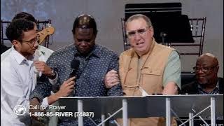 Pastor Robert kayanja Drunk in the Holy spirit again