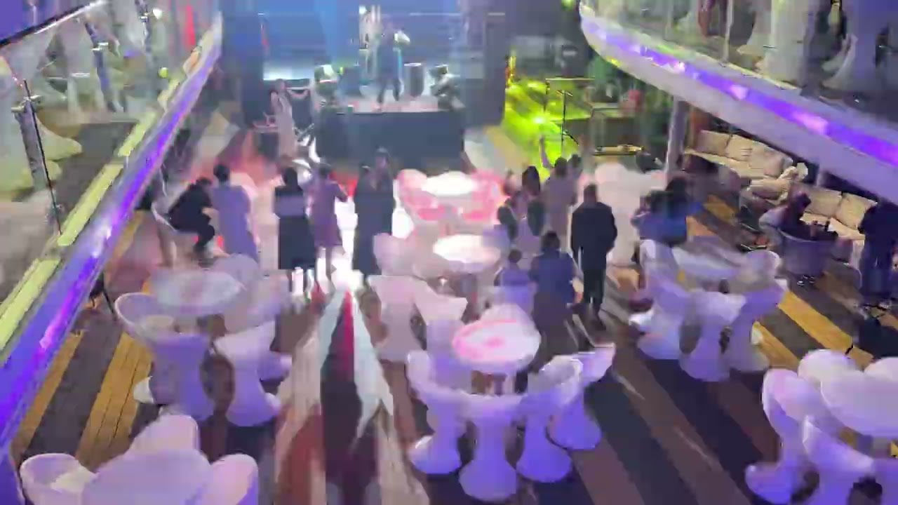 Dj Việt nam ơi trên du thuyền luna hạ long cực hay nghe là nghiện 