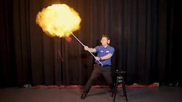 Hydrogen vs. Helium Balloon Experiment | Explosion of the Week | Scitech WA