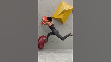 Oriane Bertone, la ttelenvers #short #bouldering #escalade #sportclimbing #sports #peopleareawesome