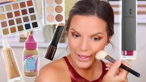 CHIT CHAT / GET READY WITH ME! Life Update Q&A | Casey Holmes