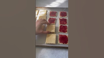 Raspberry Shortbread Poptarts #shortbreadrecipe #shortbreadpoptarts