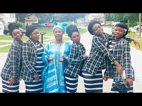 Shalom Choir Ga Kwenye Mkutano Wa Kinamama Pa Grand Rapids MI 01