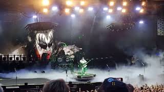 KISS - God Of Thunder [LIVE]