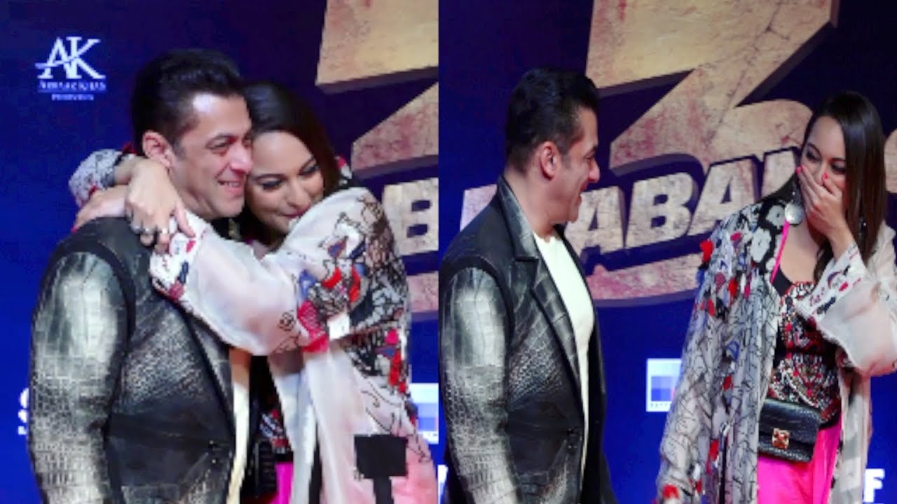 Emotional Sonakshi Sinha Hugged Salman Khan At Dabangg 3 Screening