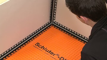 Conexión triple con el perfil de junta de movimiento Schluter®-DILEX-EKE