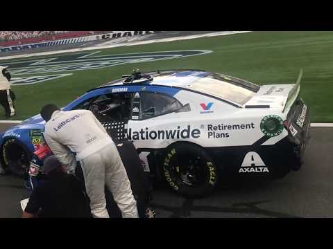 Bubba Wallace chucks drink at Alex Bowman on pit road | NASCAR at Charlotte Motor Speedway