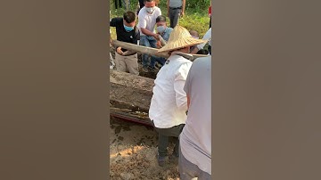 Tục bốc mộ ( tắm rửa, thay áo, xây nhà mới) cho người đã khuất tại Sóc Sơn Hà Nội. Phần 9