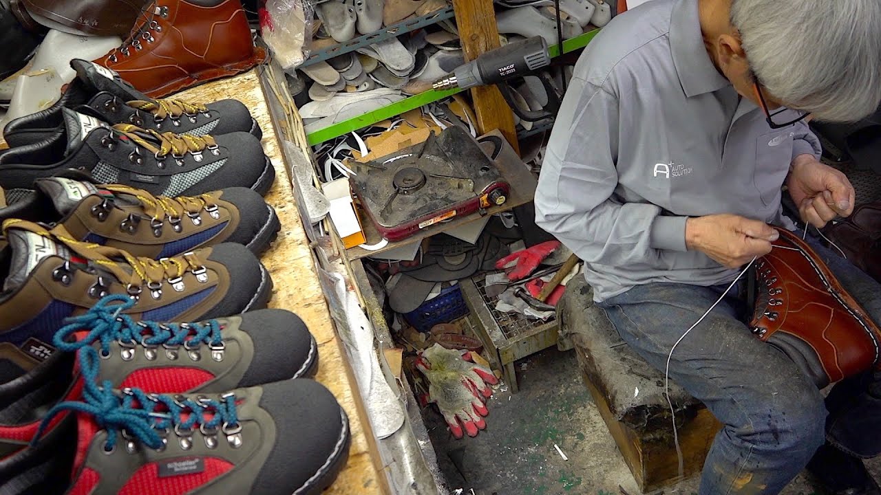 Process of Making Handmade Hiking Boots. Korea's Best Shoe Master