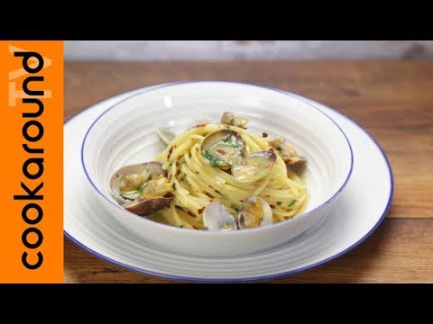 Video: Come Fare Gli Spaghetti Alle Vongole Con Salsa Piccante Al Prezzemolo