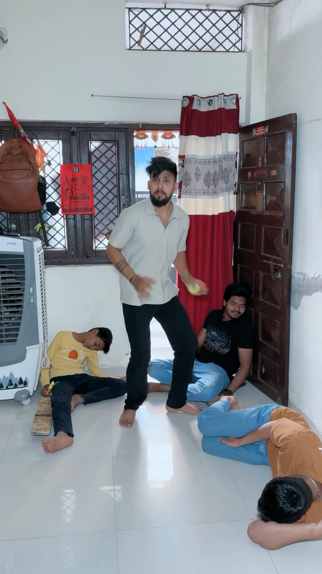 Biwi no.1?||funny videos||#biwino1 #comedy #funny #youtubeshorts #padosankabacha #golu008