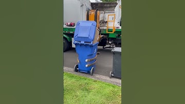 Labrie automizer dumping a full can