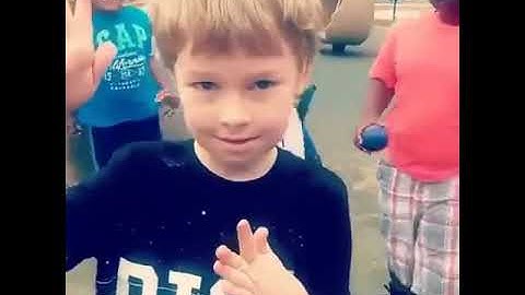 Little white boy attempts to dab (Must watch)