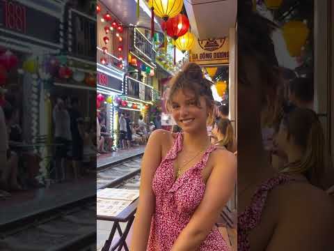 Omg Scary Train Scary Girl Trendingshorts