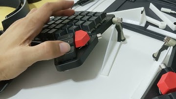 Moonlander tent mode thumb cluster stabilizer