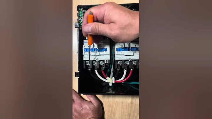 RV 50 amp auto transfer switch and why they fail.