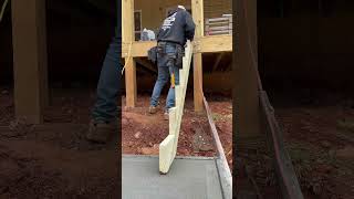 Stringers | Beautiful deck stairs pt.2 #construction #builder #skills #shorts #porches #stringers