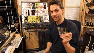 Video thumbnail of "CV Quantizer - DIY Modular in a Week 10.8"