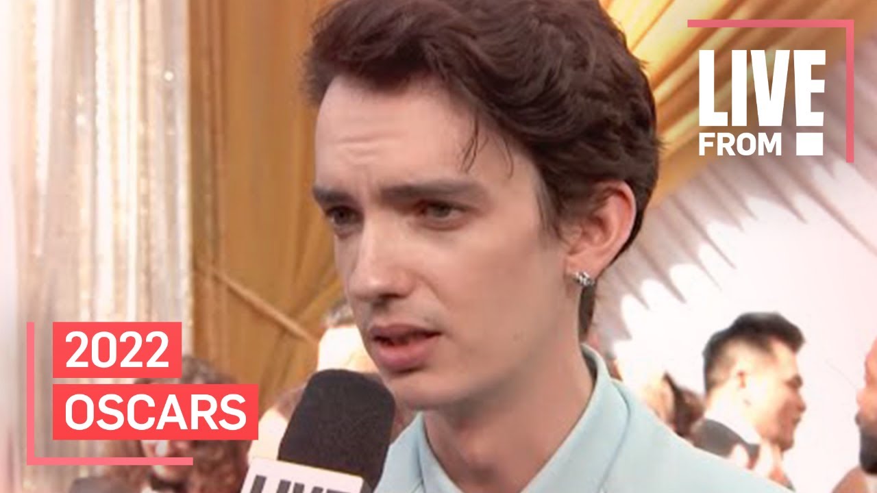 Kodi Smit-McPhee Credits Timothée Chalamet As His Oscars Fashion