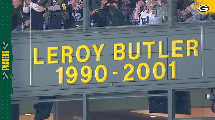 LeRoy Butlers name unveiled on the Lambeau Field f...