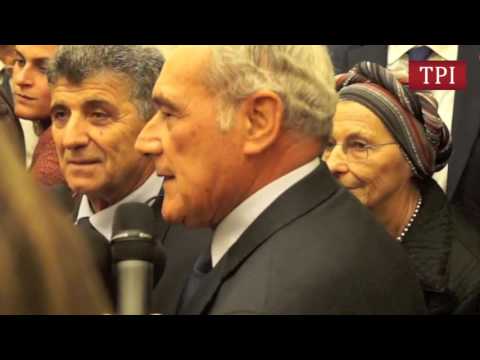 Il medico di Lampedusa che salva i migranti - YouTube TPI