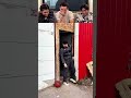 Красили без масок