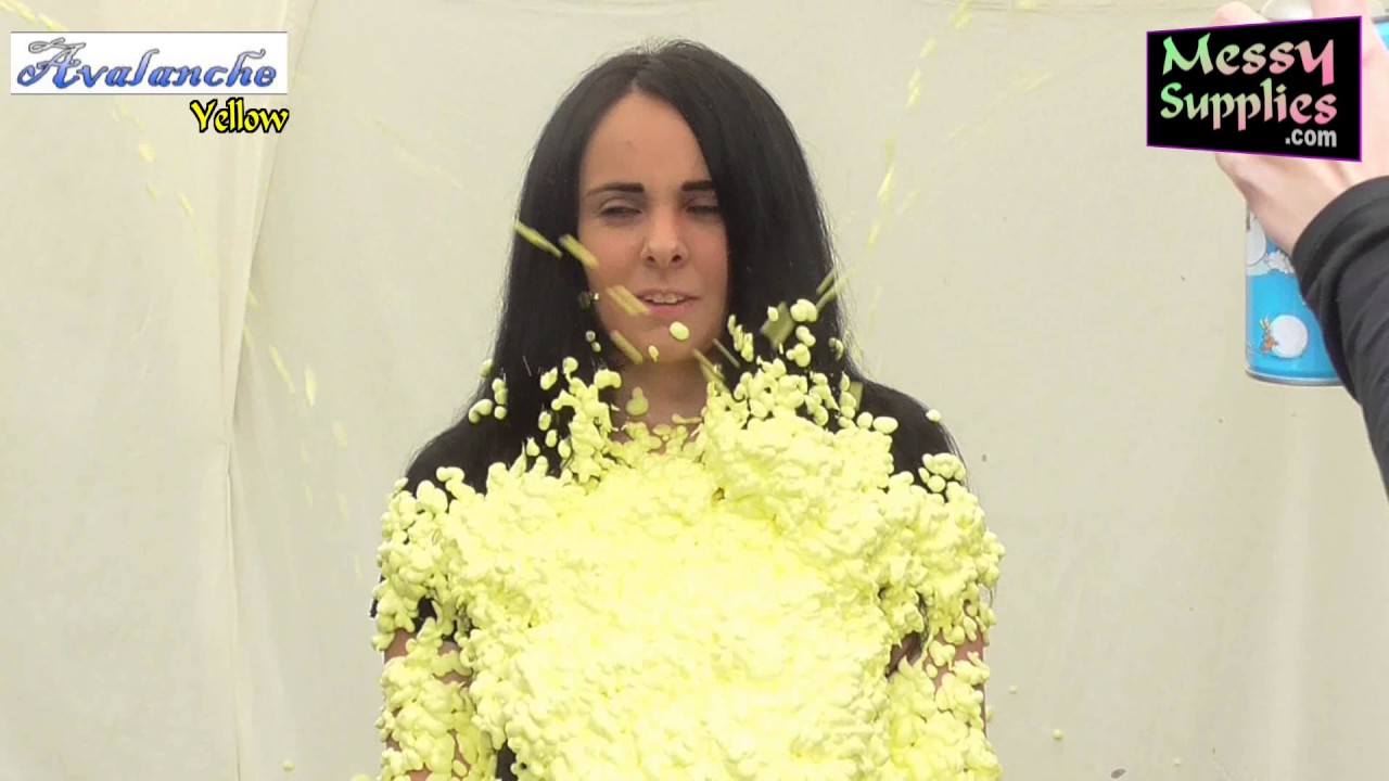 Bugsy Malone Splurge • Avalanche Foam Spray • YELLOW •  Foam & Custard Pie Spray • See It In Action